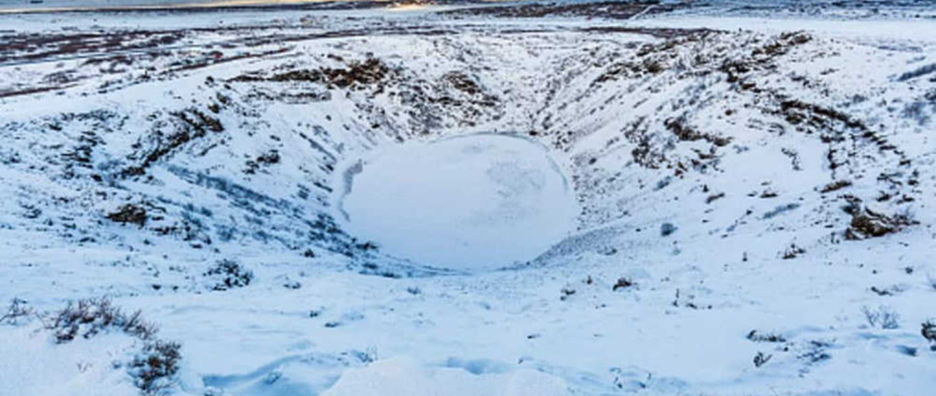 Resultado de imagen de un crÃ¡ter gigante en Groenlandia